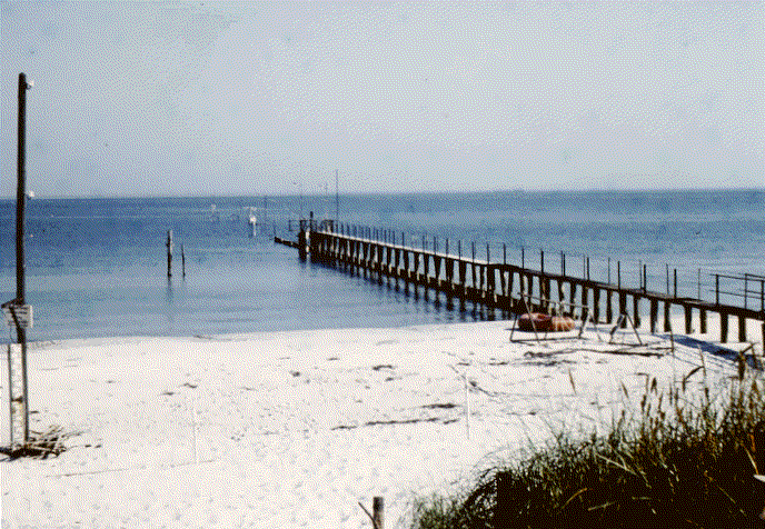 enlarge the image: Measuring bridge of the Maritime Observatory in Zingst - Its foundation in 1957 by Karl Schneider-Carius was intended to realize the founding idea of the Geophysical Institute. Photo: Michael Börngen
