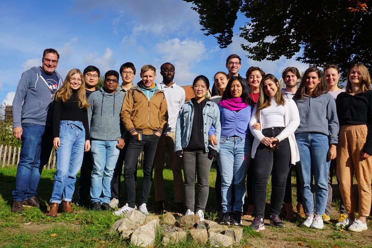 zur Vergrößerungsansicht des Bildes: Arbeitsgruppe Wolken und globales Klima im Friendenspark. Foto: 