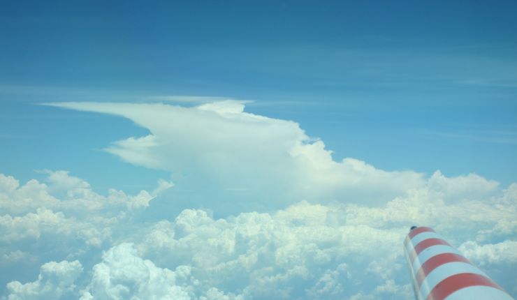 View from the HALO aircraft showing deep convection. Photo: Manfred Wendisch / Universität Leipzig