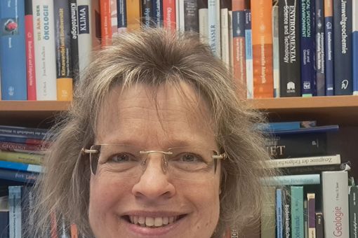 Auf dem Bild ist Dr. Annett Kaldich zu sehen.